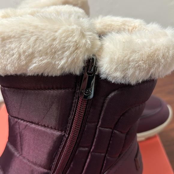 Easy Spirit Water Repellent Boots - Picture 8 of 17